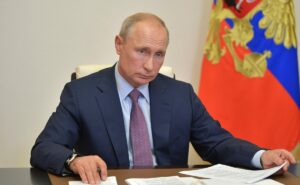 ROMA (ITALPRESS) - "Chi lo dice sa di esserlo". Così il presidente russo Vladimir Putin ha replicato...