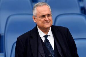 Caso tamponi, 7 mesi di inibizione a Lotito e ammenda alla Lazio
