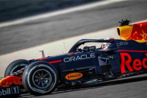 SAKHIR (BAHRAIN) (ITALPRESS) - Max Verstappen conquista la pole position e partirà davanti a tutti...