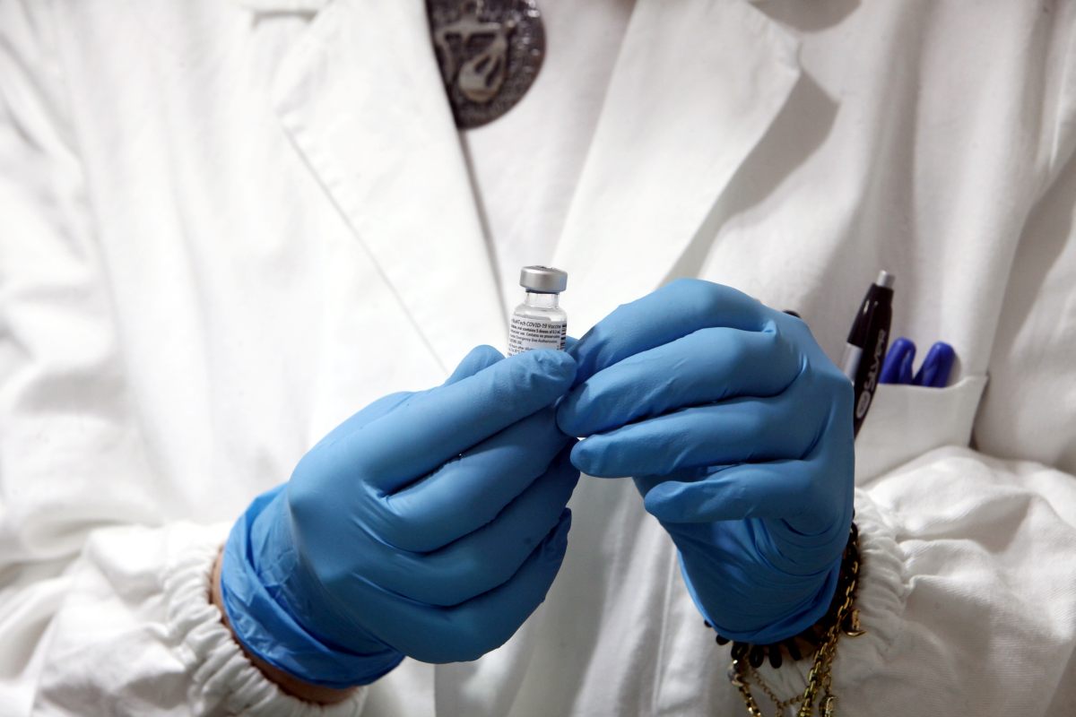 ROMA (ITALPRESS) - "Le somministrazioni, dall'inizio della campagna vaccinale, hanno raggiunto quota...