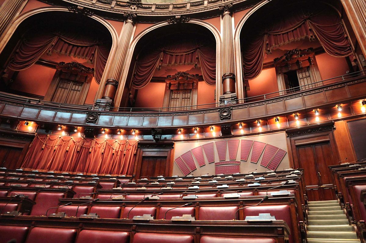 ROMA (ITALPRESS) - I mezzi d'informazione italiani danno più spazio ai maggiori leader politici che...