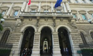 Bankitalia, a febbraio debito pubblico sale a 2.643,8 miliardi