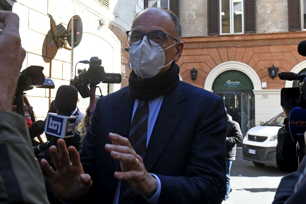 ROMA (ITALPRESS) - "Incredibile e una vergogna la mozione di sfiducia al ministro della Salute...