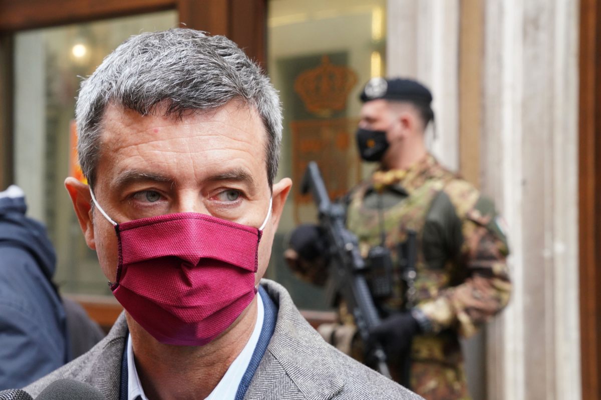 Firenze (Italpress) - "Non basta il cordoglio, non basta la vicinanza, non basta neanche...