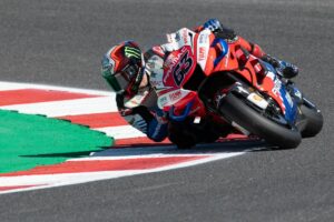 SCARPERIA (ITALPRESS) - Francesco Bagnaia è stato il più veloce nella seconda sessione di prove...
