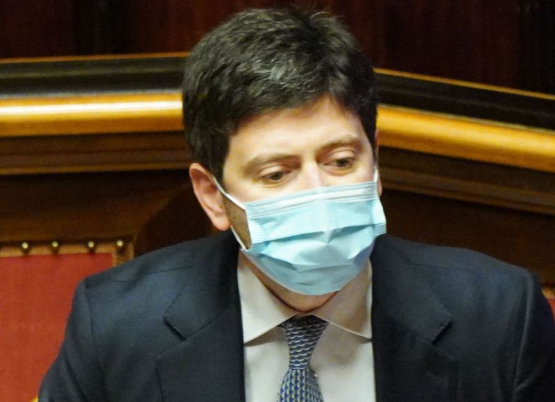 ROMA (ITALPRESS) - "Vaccinare dai 12 anni in su è molto importante. Aifa nelle prossime ore darà...