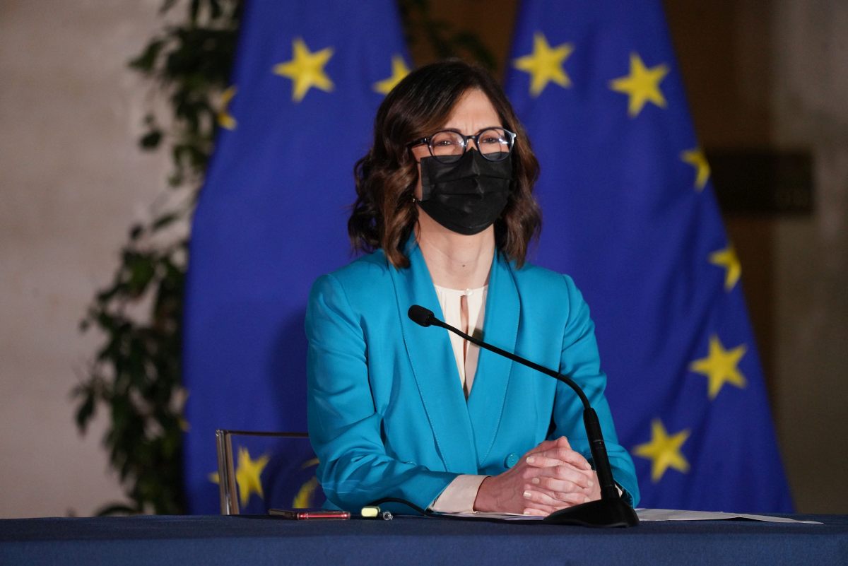 ROMA (ITALPRESS) - "Regioni e Comuni saranno protagonisti. Questo governo non si limita a "sentire"...