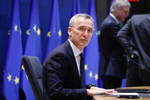 Stoltenberg “Dall’alleanza Russia-Cina nuovi pericoli per la Nato”