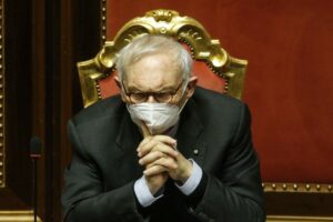 ROMA (ITALPRESS) - "In queste ore stiamo lavorando sulla gestione del green pass da parte delle...