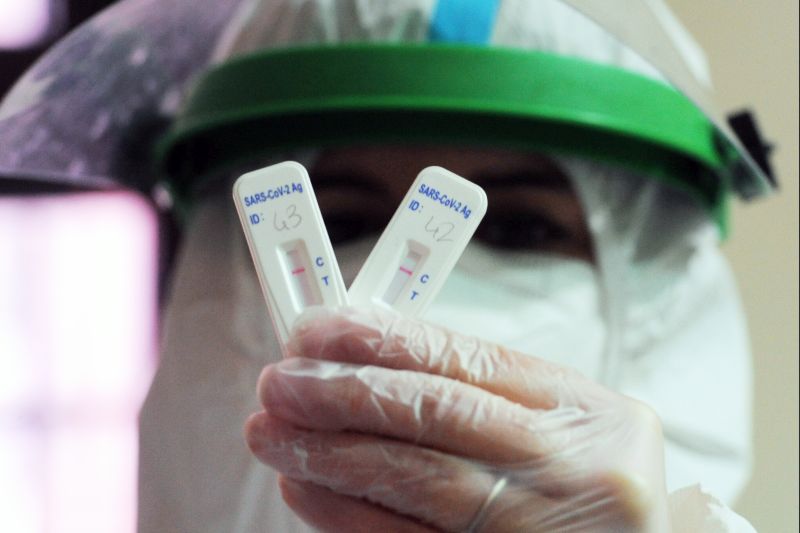 ROMA (ITALPRESS) - Scendono in Italia i casi Covid. Dai dati del ministero della Salute si evince...