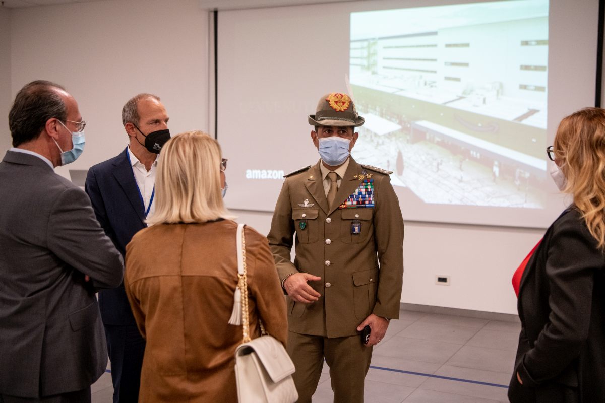 ROMA (ITALPRESS) - Il commissario straordinario per l'emergenza Covid Francesco Paolo Figliuolo ha...