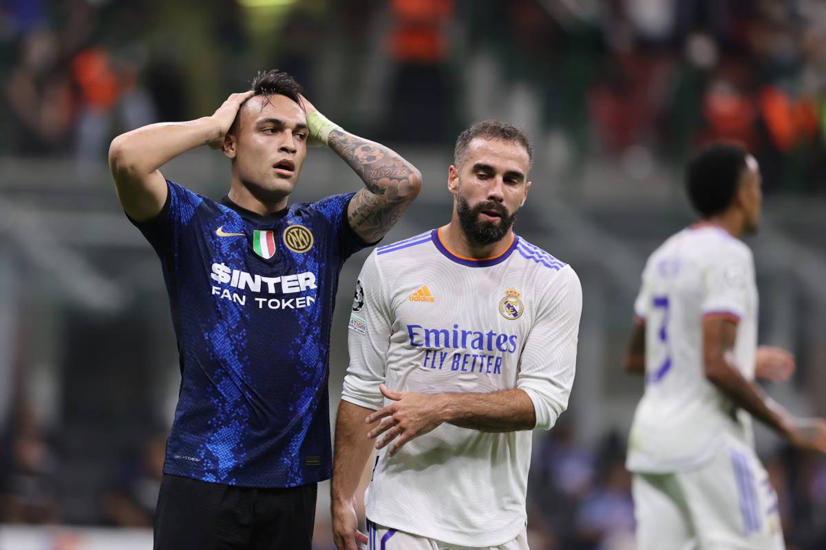 MILANO (ITALPRESS) - Beffa atroce per l'Inter a San Siro all'esordio stagionale in Champions League...