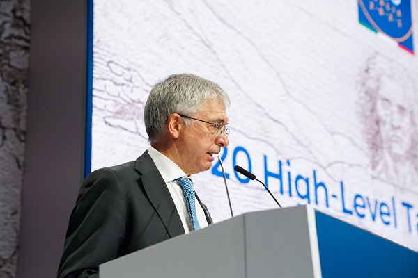 ROMA (ITALPRESS) - "Il Next Generation Ue e' uno strumento temporaneo, ma se avra' successo potrebbe...