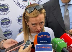 NAPOLI (ITALPRESS). "Il Green Pass come lo abbiamo adottato noi rappresenta soprattutto un caso...