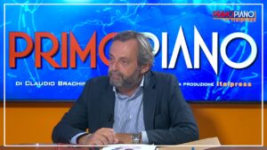 ROMA (ITALPRESS) - "Noi liberisti siamo pragmatici, per risolvere i problemi di Roma va chiuso il...