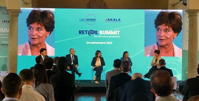MILANO (ITALPRESS) - Il retail guarda avanti e apre una fase di rilancio: superate le stime di...