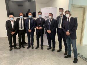 RIPATRANSONE (ASCOLI PICENO) (ITALPRESS) - Proseguono i lavori per portare la banda ultra larga ai...