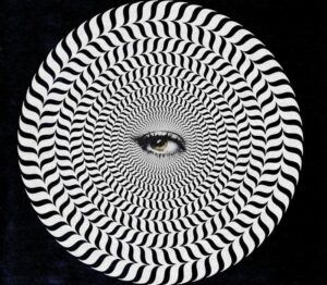 ROMA (ITALPRESS) - Elodie con il nuovo singolo "Vertigine" balza al comando della classifica...