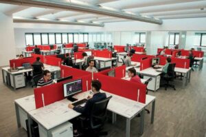 ROMA (ITALPRESS) - Nel 2020, secondo i dati dell'Inps, i lavoratori dipendenti del settore privato...