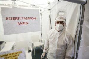 ROMA (ITALPRESS) - L'incidenza settimanale a livello nazionale continua ad aumentare: 78 per 100mila...