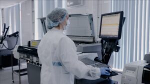 ROMA (ITALPRESS) - L'Intelligenza Artificiale può accelerare lo sviluppo sostenibile. Questo il tema...