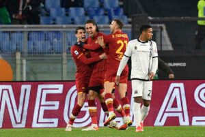 ROMA (ITALPRESS) - La Roma rialza la testa dopo due sconfitte consecutive in campionato e supera...