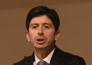 ROMA (ITALPRESS) - "Stiamo vivendo un momento cruciale della storia del Servizio sanitario...