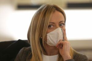 ROMA (ITALPRESS) - "La manovra non mi convinceva all'inizio e ora è peggiorata, è senza visione, è...