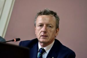 Covid, Battiston “Non illudetevi. Delta circola ancora e fa paura”