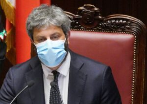 ROMA (ITALPRESS) - Il presidente della Camera, Roberto Fico, ha aperto la seduta del Parlamento per...