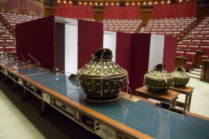 ROMA (ITALPRESS) - "Prendiamo atto della terna formulata dal centrodestra che appare un passo in...