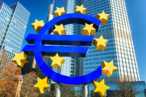 Bce “Nel 2022 ripresa vigorosa nell’Eurozona”