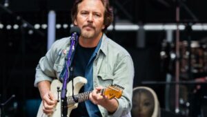 Eddie Vedder, esce il nuovo singolo “Brother The Cloud”