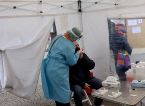 Covid, in calo Rt e incidenza