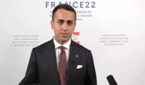 Di Maio “Procedere con le sanzioni alla Russia”