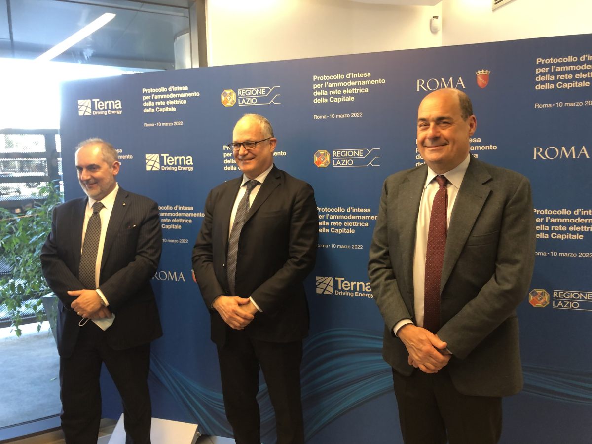 ROMA – Il presidente della Regione Lazio, Nicola Zingaretti, il sindaco di Roma, Roberto Gualtieri...