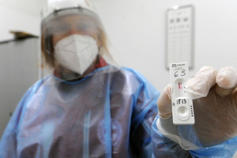 TAMPONI RAPIDI A PREZZI CALMIERATI ATTIVATI DALLA CROCE ROSSA, TAMPONE RAPIDO ROMA – Lieve flessione...