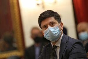 Covid, Speranza “La gestione della pandemia diventa ordinaria”