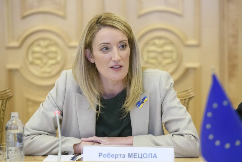 Ucraina, Metsola a Kiev “La vostra resistenza ha ispirato il mondo”