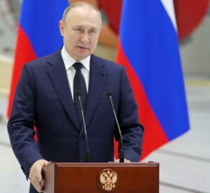 Putin “In Ucraina una tragedia, ma la Russia non aveva scelta”