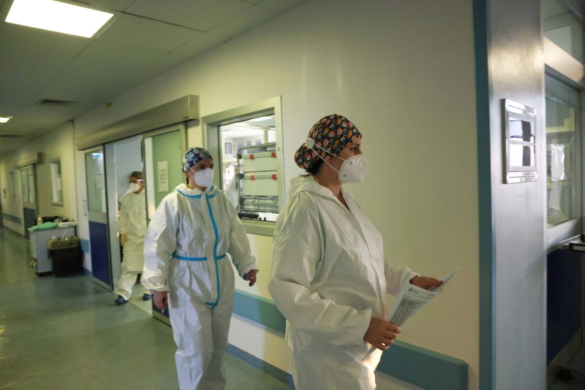 Covid, 62.037 nuovi casi e 155 decessi in 24 ore