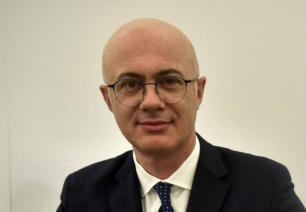 D’Incà “Il voto per posta per curare la democrazia malata di astensionismo”