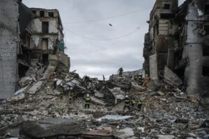 Ucraina, la Russia lancia l’offensiva nel Donbass