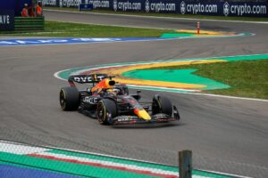 Doppietta Red Bull a Imola, vince Verstappen e Leclerc 6°