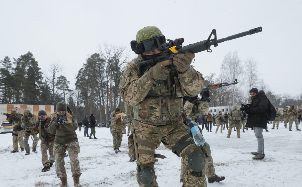 Ukrainian Territorial Defense reservists conduct military exercise near Kiev