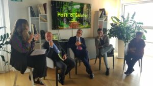 MILANO – Sintomi che possono trarre in inganno ed essere confusi, ad esempio, con un banale mal di...