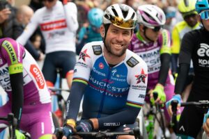 BALATONFURED (UNGHERIA) – Mark Cavendish vince la terza tappa del Giro d’Italia 2022, da Kaposvàr a...
