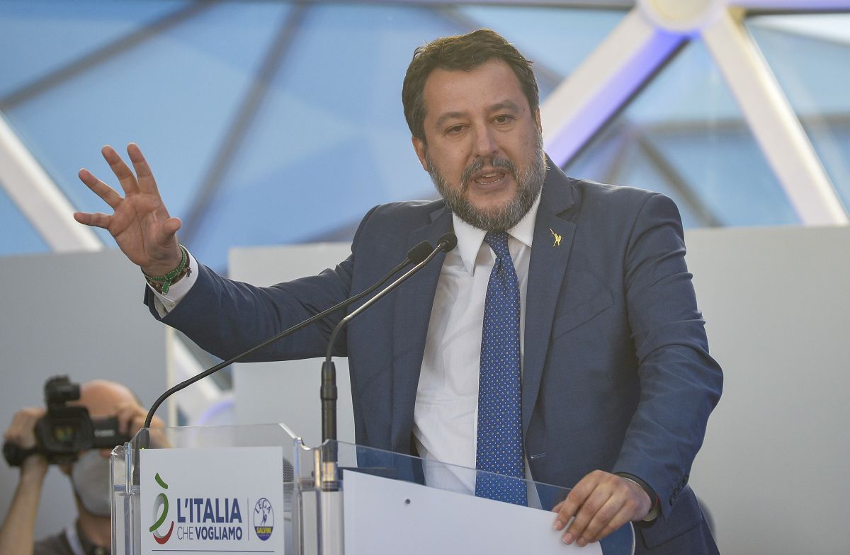Salvini “Settimana prossima decreto sconto 30 centesimi sui carburanti”