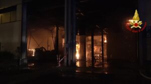 Roma, sotto controllo l’incendio alla discarica di Malagrotta