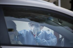 Covid, in decisa crescita incidenza e trasmissibilità